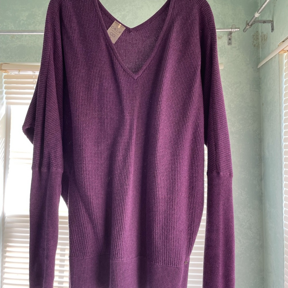 Calia purple workout sweater v neck